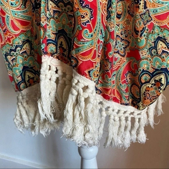 Tobi • Red Arms Wide Open Fringe Kimono - Picture 6 of 8